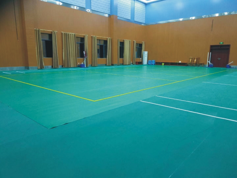 柳城PVC塑胶地板，地板胶.jpg