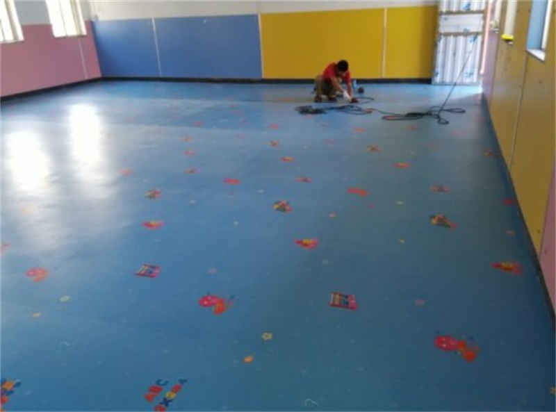 幼儿园PVC地板胶.jpg