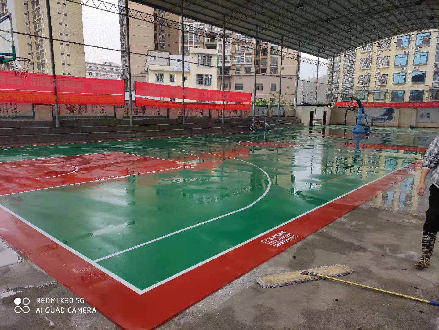 广西河池市宜州区中医院硅PU篮球场翻新硅PU羽毛球场铺设